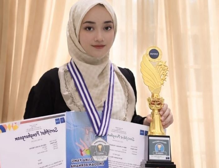 PAI ANGELITA JUARA 3 CIPTA PUISI